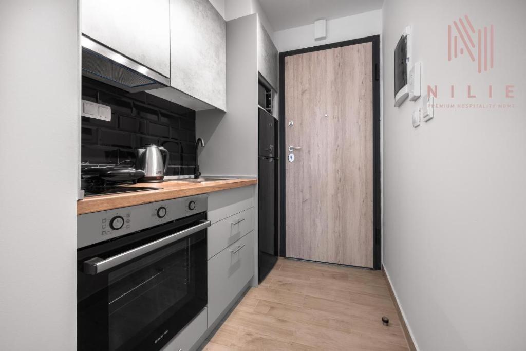 Level #2, Nilie Hospitality Mgmt Apartment Tesalonika Bagian luar foto