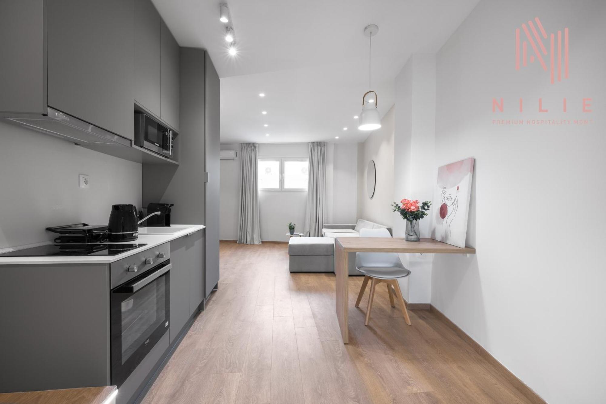 Level #2, Nilie Hospitality Mgmt Apartment Tesalonika Bagian luar foto