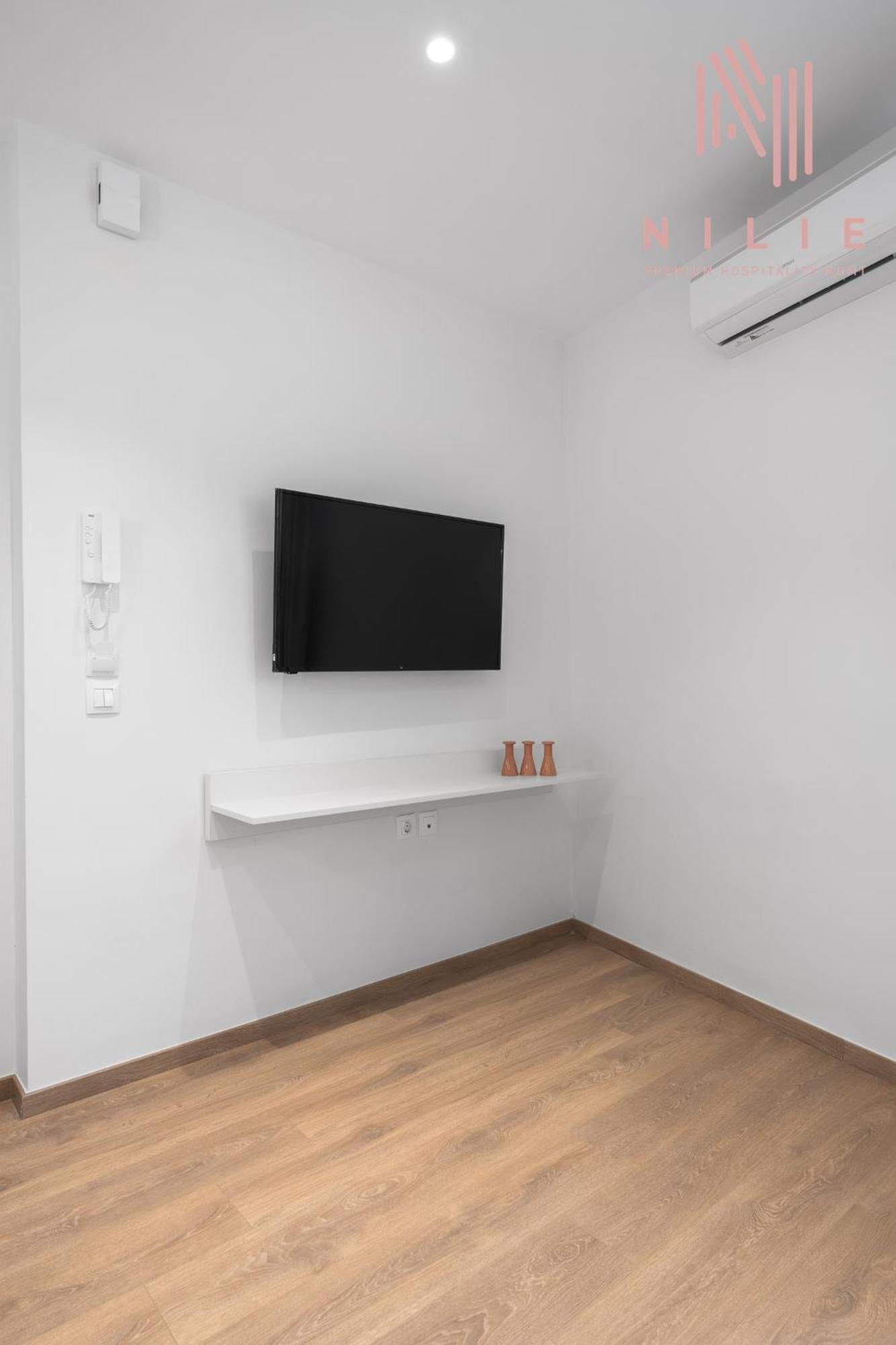 Level #2, Nilie Hospitality Mgmt Apartment Tesalonika Bagian luar foto